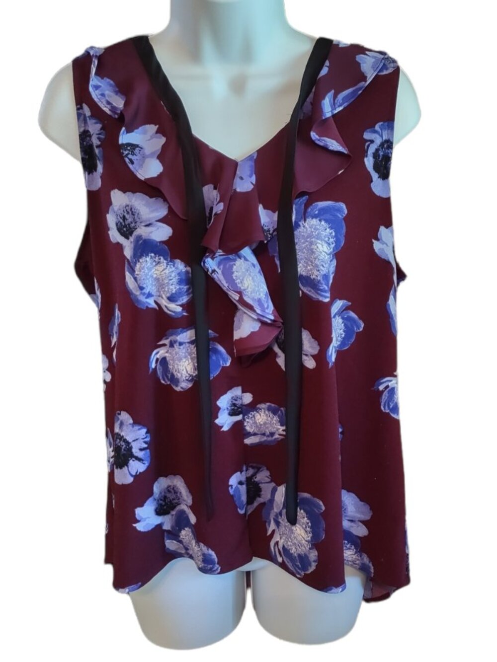 Elle Sleeveless Floral RuffleTop Size M